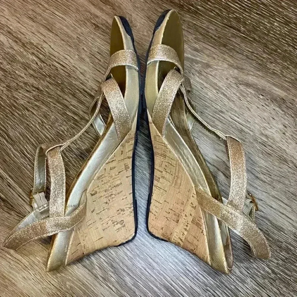 Gold Wedge Sandal - 8.5